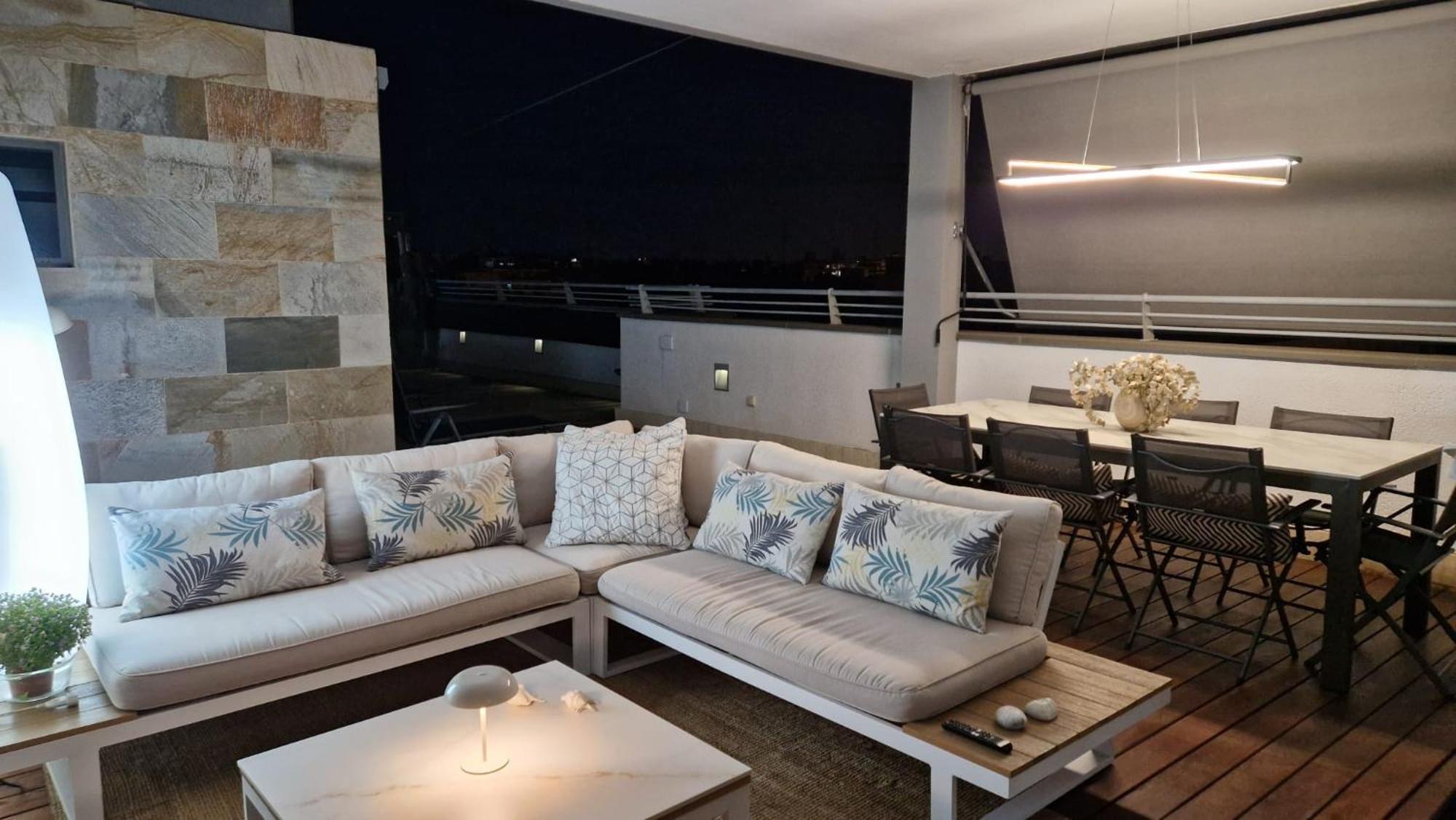 Appartement Atico De Lujo Con Jacuzzi Climatizado En Terraza à Elche Extérieur photo